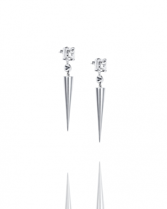Super Spike Örhänge Silver i gruppen Örhängen / Silverörhängen hos SCANDINAVIAN JEWELRY DESIGN (12-100-02116-0000)