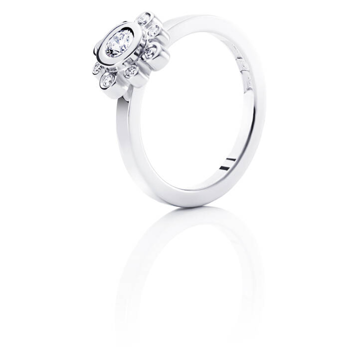 Sweet Hearts Crown 0.19 ct diamant Ring Vitguld i gruppen Ringar / Diamantringar hos SCANDINAVIAN JEWELRY DESIGN (13-102-00541)
