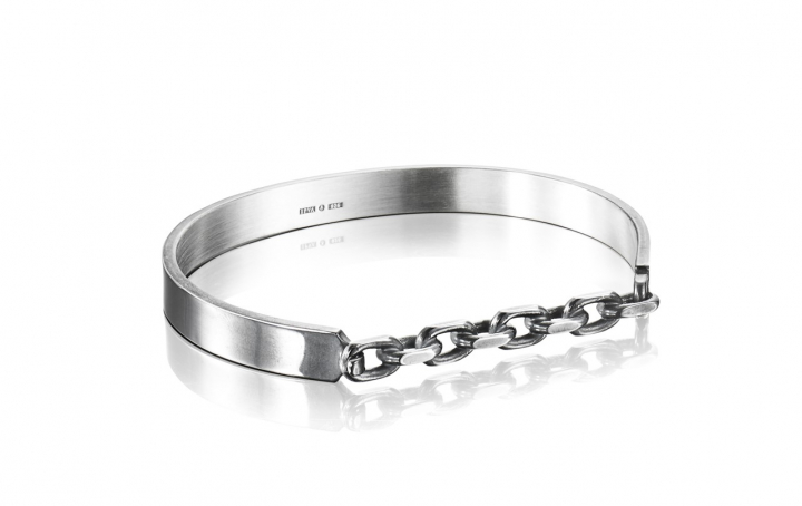 Chain Chain Cuff - Black Armband Silver i gruppen Armband / Armringar hos SCANDINAVIAN JEWELRY DESIGN (14-100-01139)