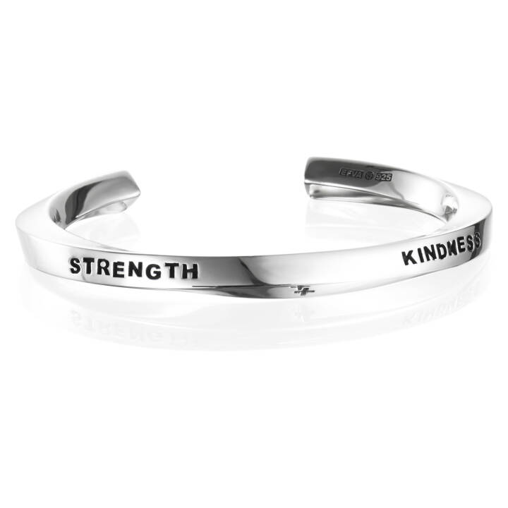 Strength & Kindness Cuff Armband Silver i gruppen Armband / Armringar hos SCANDINAVIAN JEWELRY DESIGN (14-100-01531)