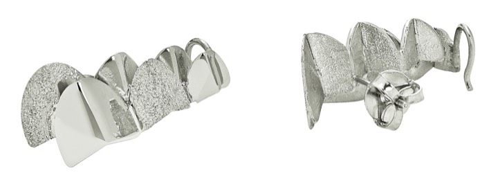 Roof double örhänge Silver i gruppen Örhängen / Silverörhängen hos SCANDINAVIAN JEWELRY DESIGN (1723410001)
