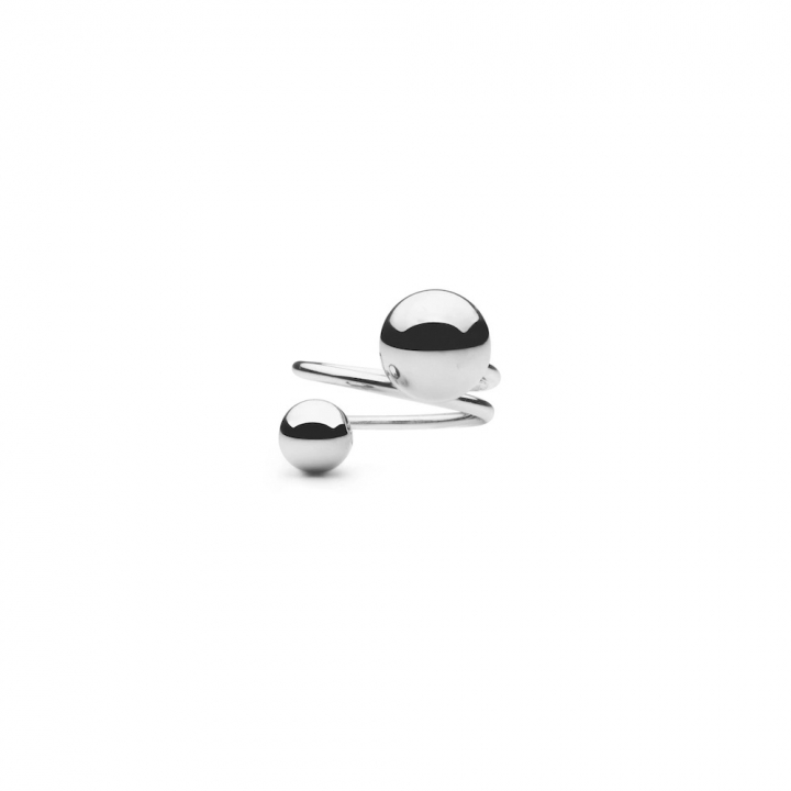 Globe big ring silver i gruppen Ringar / Silverringar hos SCANDINAVIAN JEWELRY DESIGN (22155701R)