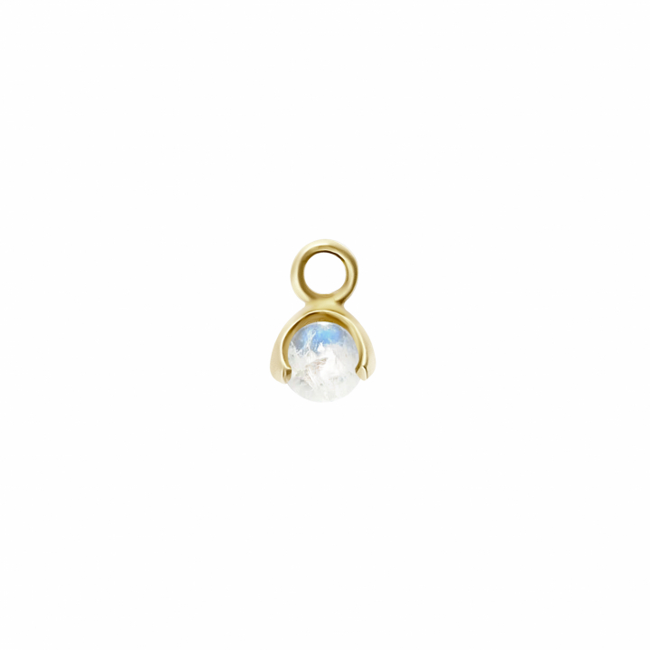 CU JEWELLERY Letters stone 6 moonstone pend guld