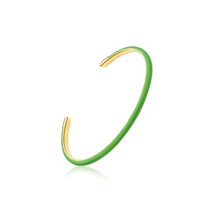 Enamel cuff green (gold) i gruppen Armband / Armringar hos SCANDINAVIAN JEWELRY DESIGN (B2205GPEG-OS)