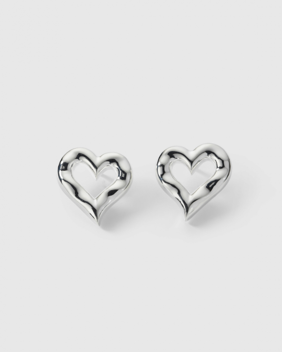 Puff Heart Earrings Silver i gruppen Örhängen / Silverörhängen hos SCANDINAVIAN JEWELRY DESIGN (ES1299)