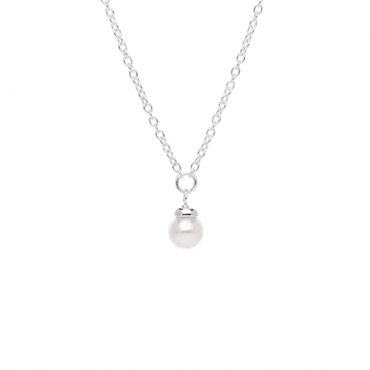 Petite Pearl single necklace i gruppen Halsband / Silverhalsband hos SCANDINAVIAN JEWELRY DESIGN (PPL-N12S451-S)