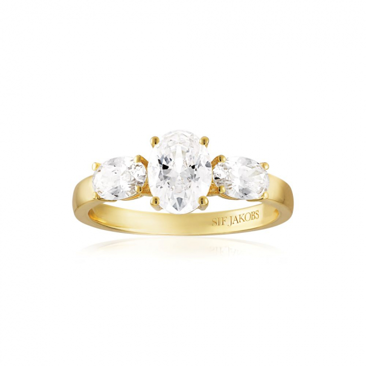 Ellisse Tre - 18k guldpläterad, med vita zirkoner Ring  i gruppen Ringar / Guldringar hos SCANDINAVIAN JEWELRY DESIGN (SJ-R2340-CZ-YG)