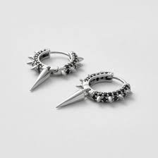 Maria Signuature Hoop Svart Silver i gruppen Örhängen / Silverörhängen hos SCANDINAVIAN JEWELRY DESIGN (SW-MSH-S-BL)