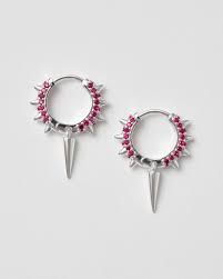 Maria Signuature Hoop Röd Silver i gruppen Örhängen / Silverörhängen hos SCANDINAVIAN JEWELRY DESIGN (SW-MSH-S-R)