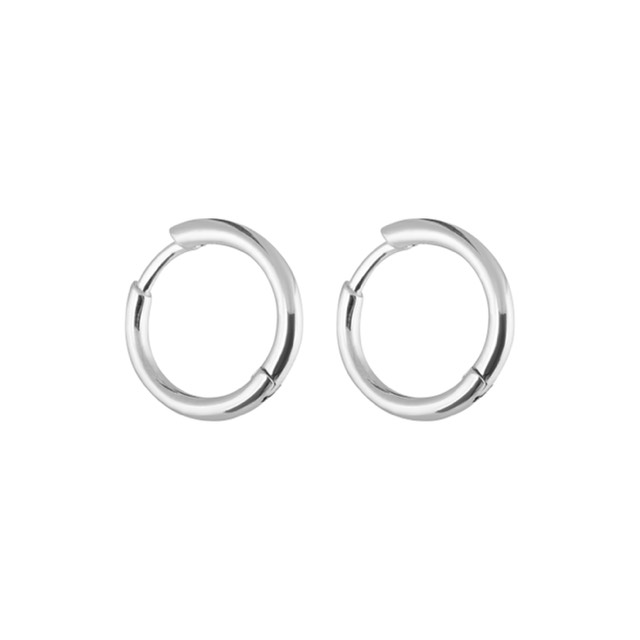 Letters round örhänge Silver