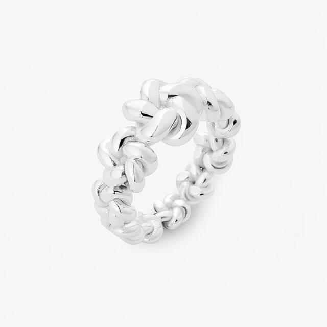 Empower ring