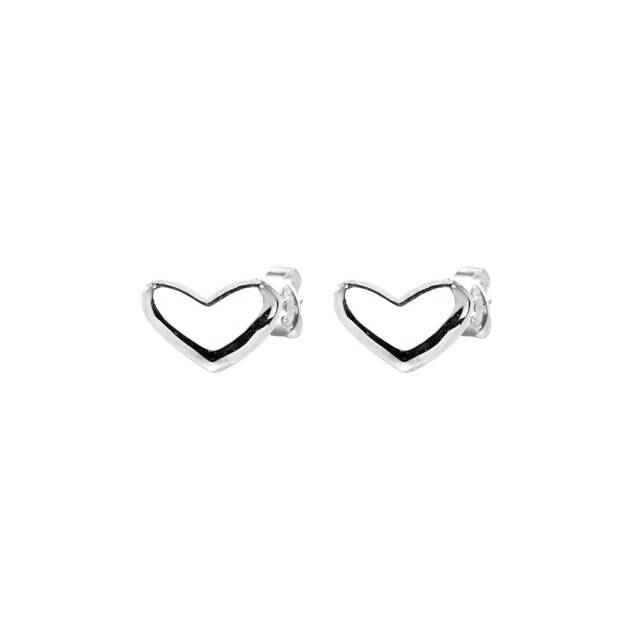Loving heart medium örhänge silver