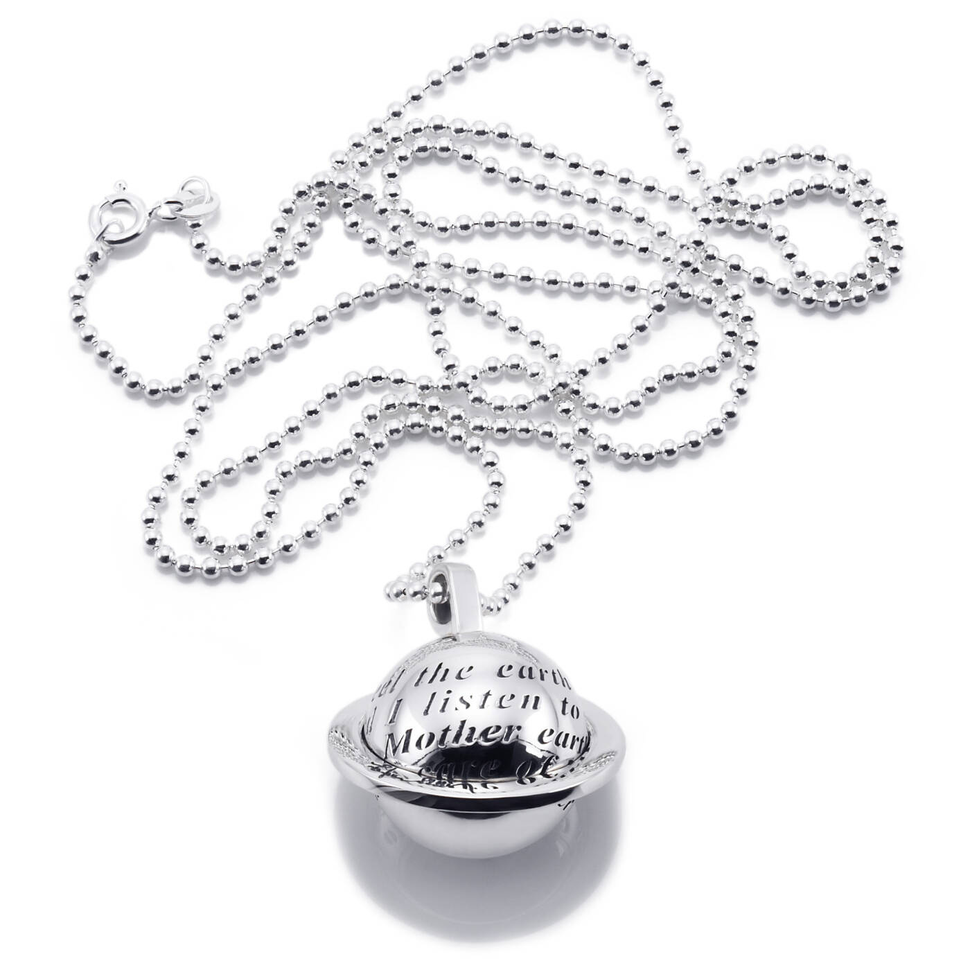 Mother Earth Hängsmycke Silver