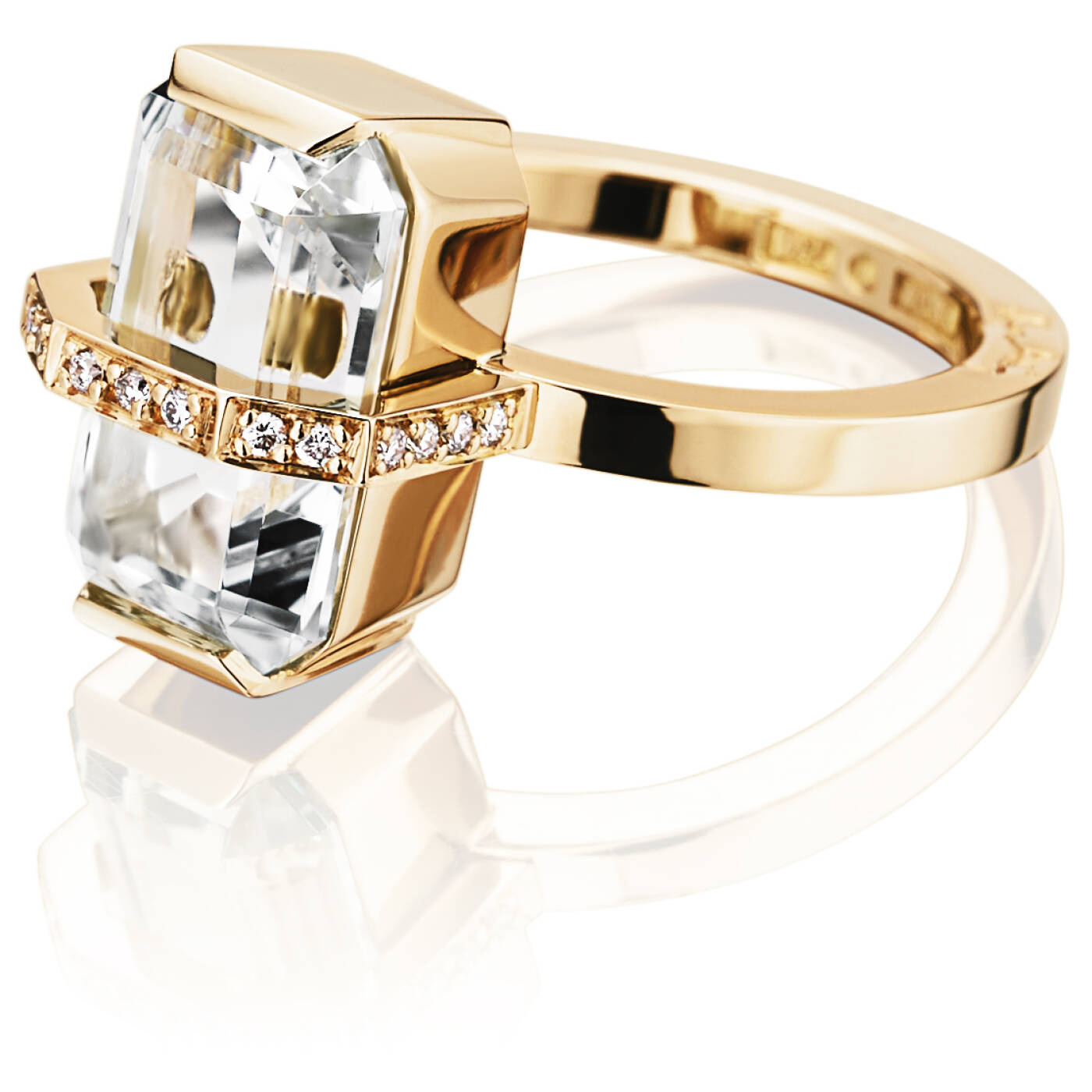 Little Bend Over - Crystal Quartz Ring Guld