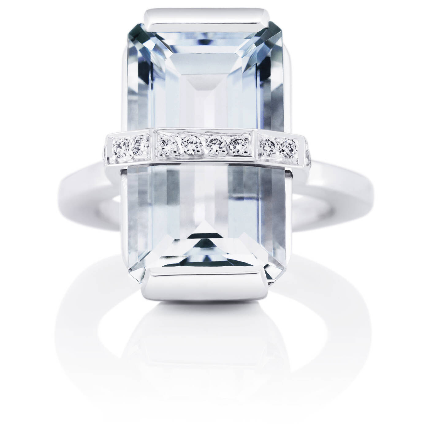 Bend Over - Aquamarine Ring Vitguld