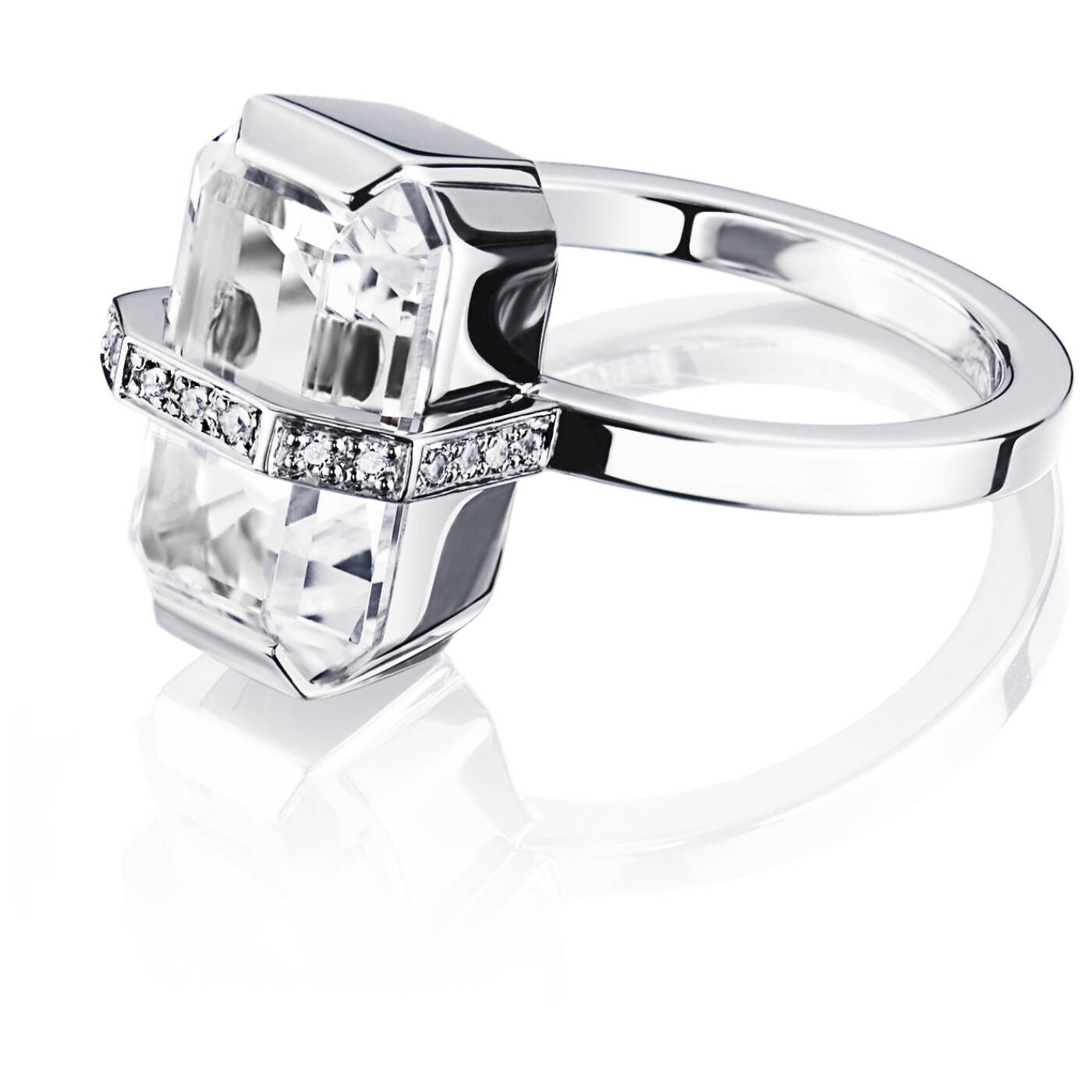 Little Bend Over - Crystal Quartz Ring Vitguld