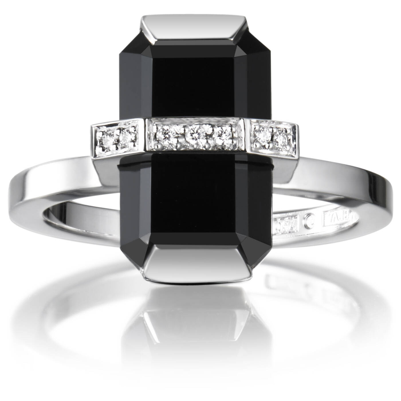 Little Bend Over - Onyx Ring Vitguld