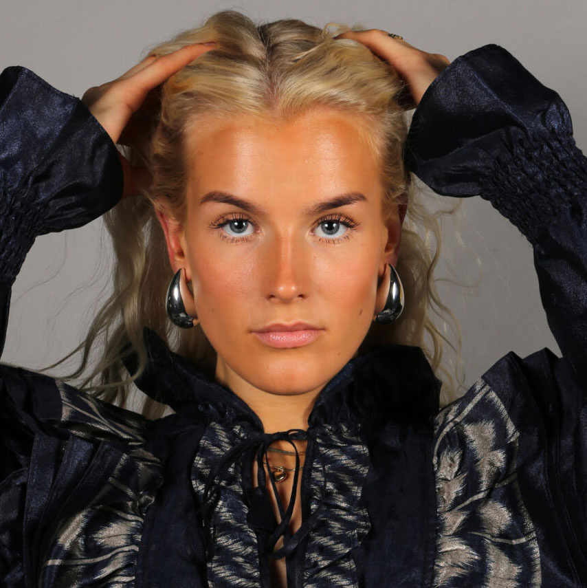 Yenni big ear Silver