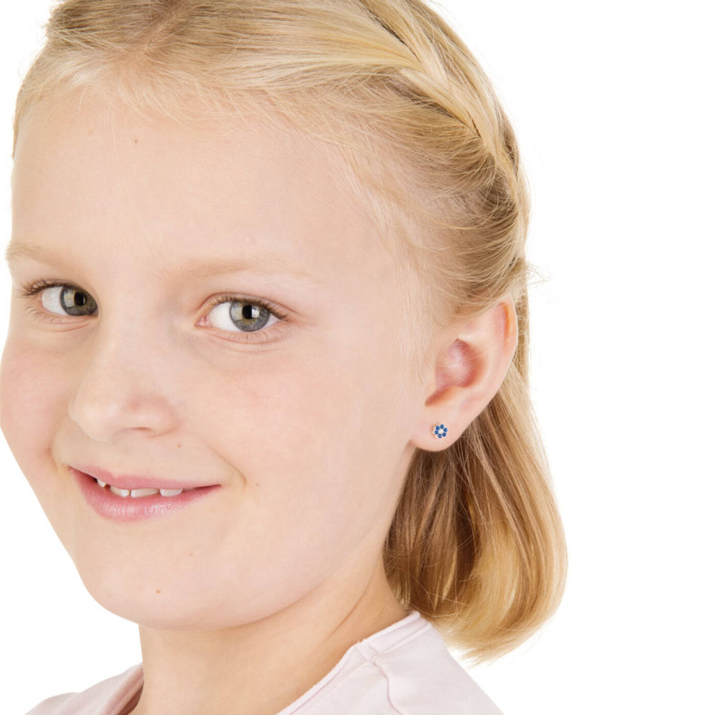 Medical Plastic Daisy 5 mm, Sapphire/Crystal  Örhänge