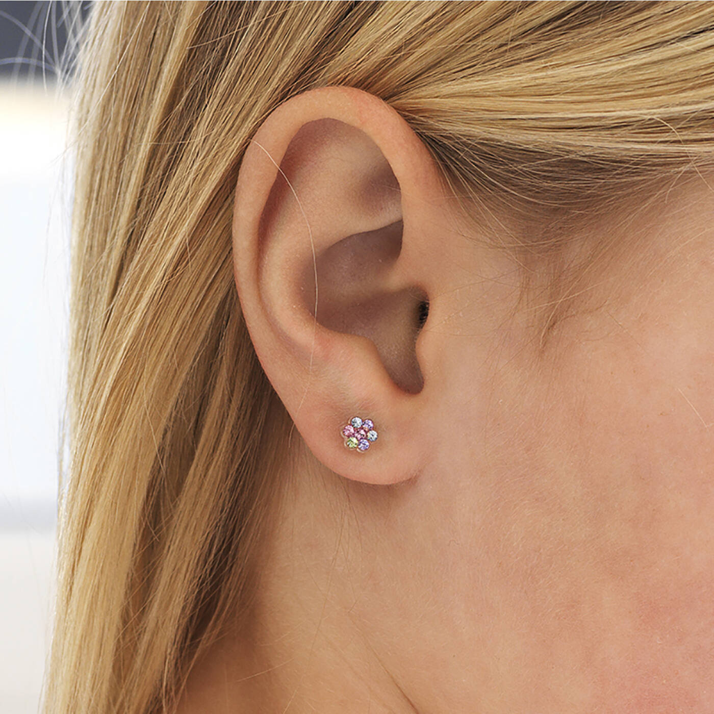 Medical Plastic Daisy 5 mm, Light fantasy Örhänge