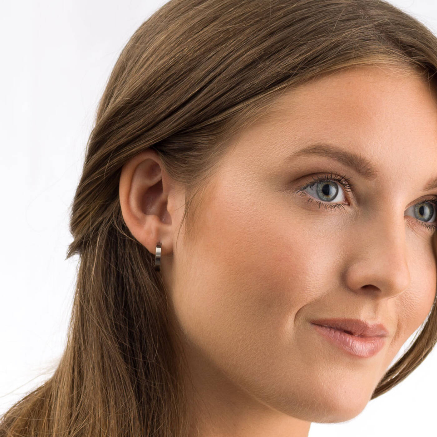 Natural Titanium Pendant Plain Curved 15 mm Örhänge