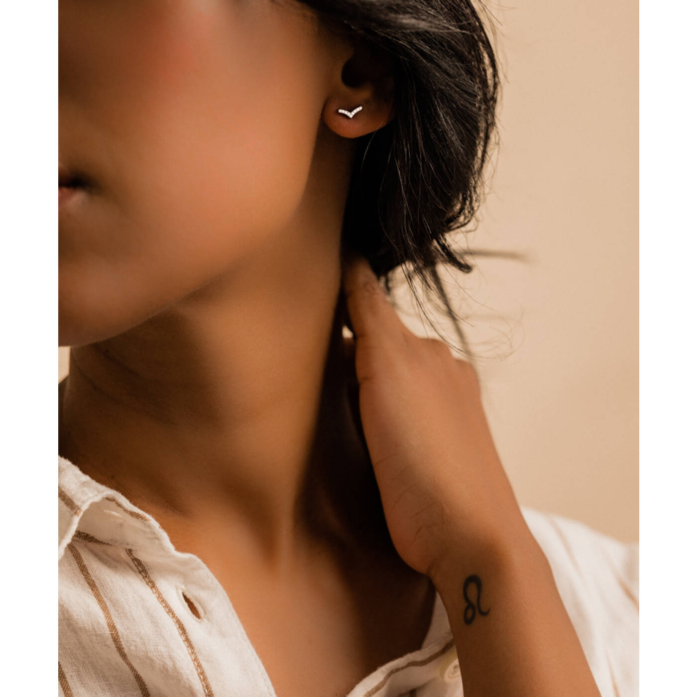 Natural Titanium Brilliance Wing 8 mm, Crystal Örhänge