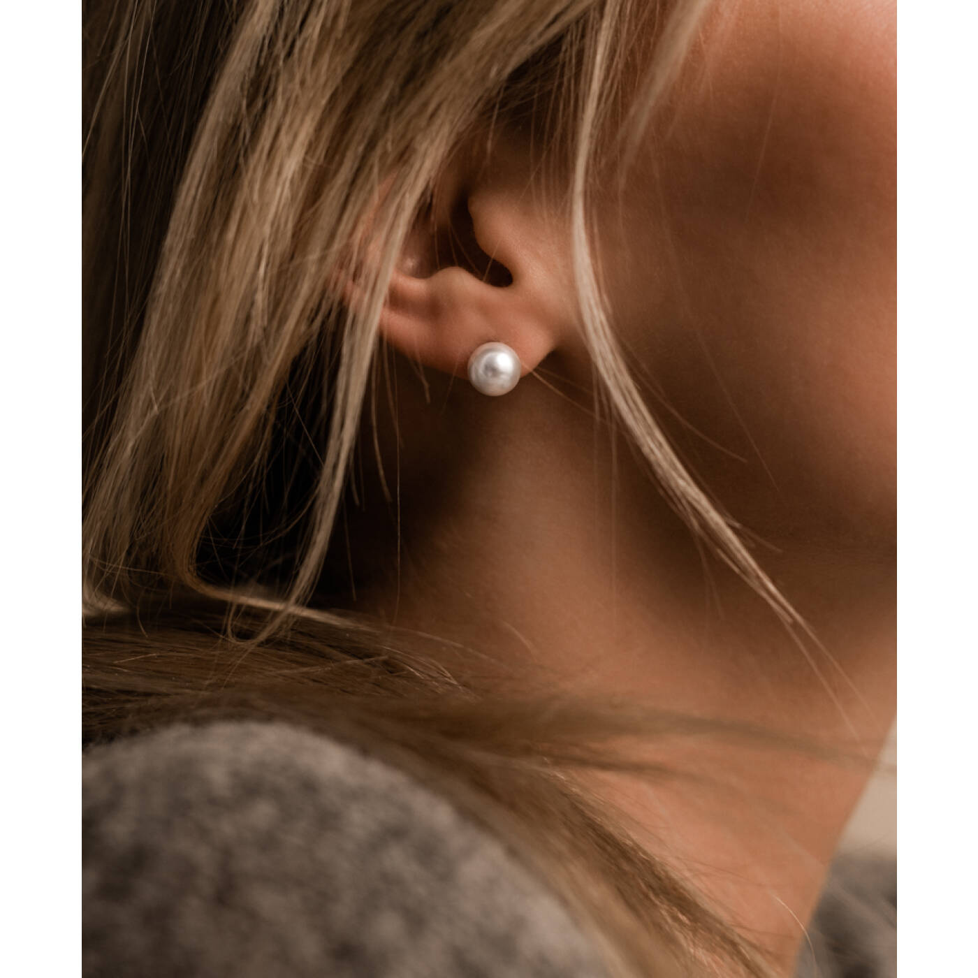 Natural Titanium Pearl 8 mm, White Örhänge