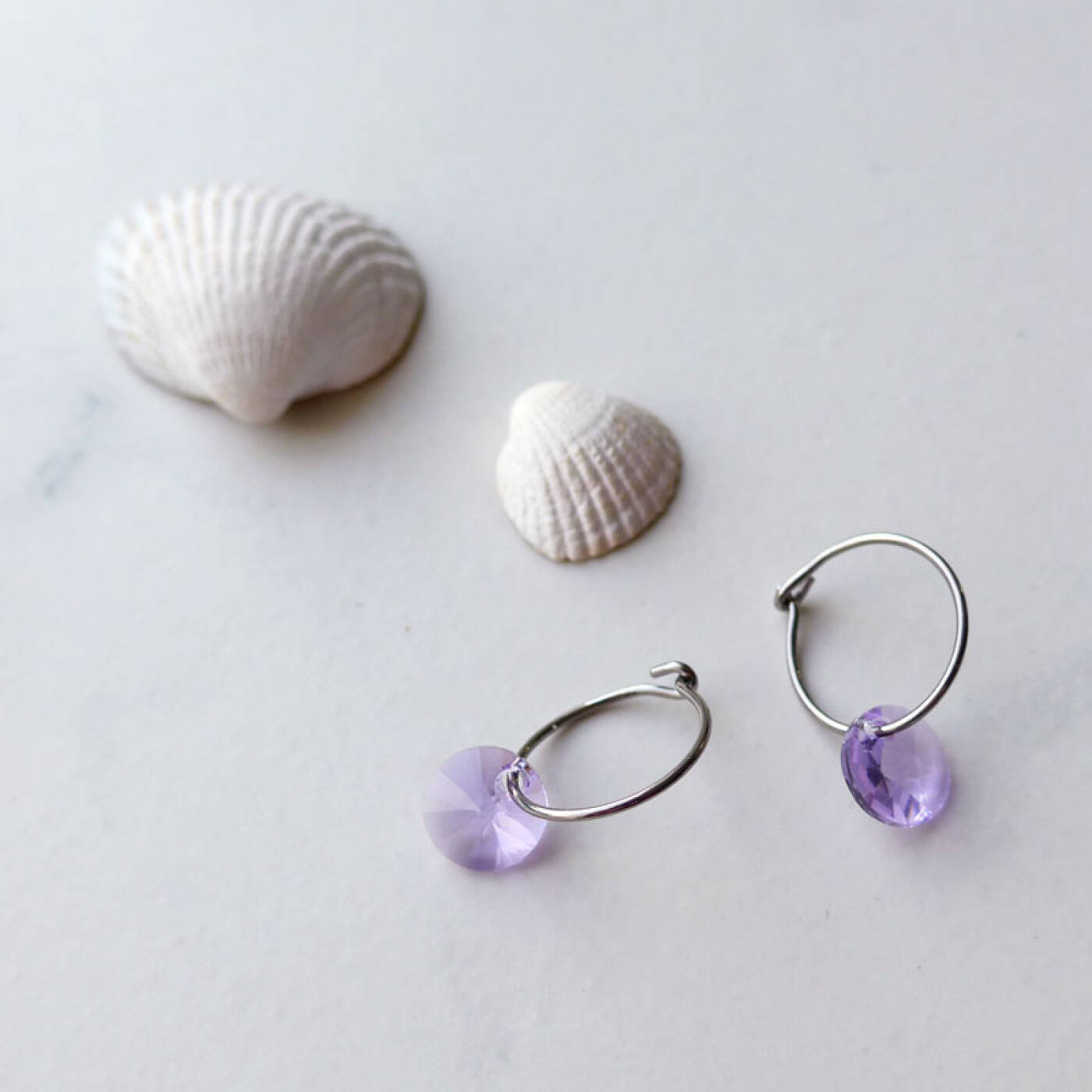 Natural Titanium Round 8 mm, Violet Örhänge