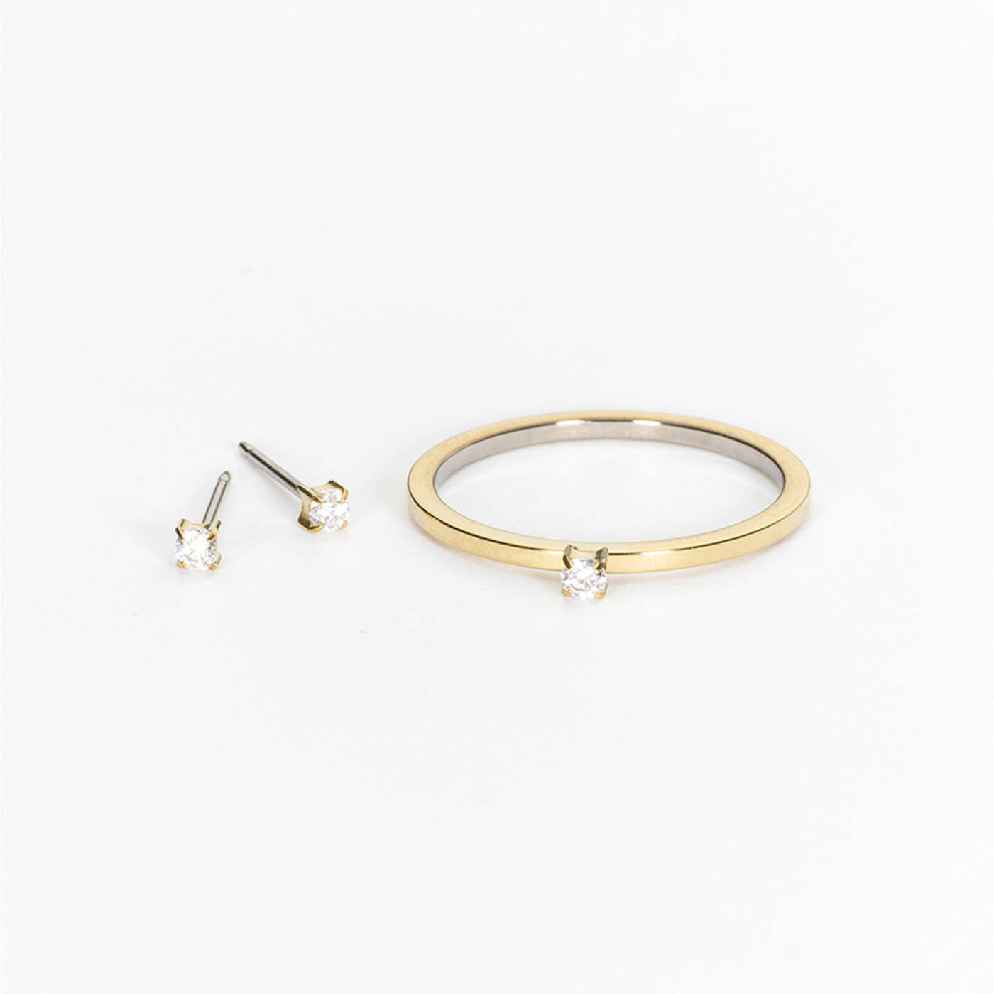 Golden Titanium Tiffany 3 mm, CZ White Örhänge