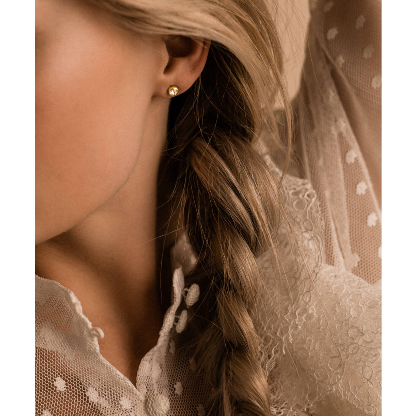 Golden Titanium Bezel 5 mm, Crystal Örhänge