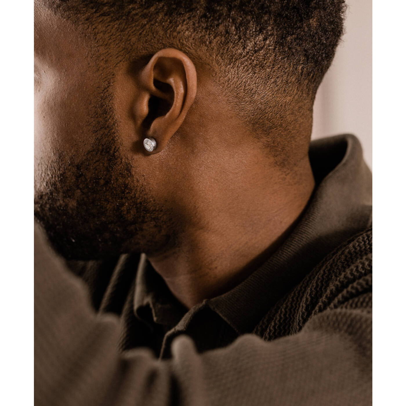 Silver Titanium Grand Bezel 8 mm, Crystal Örhänge