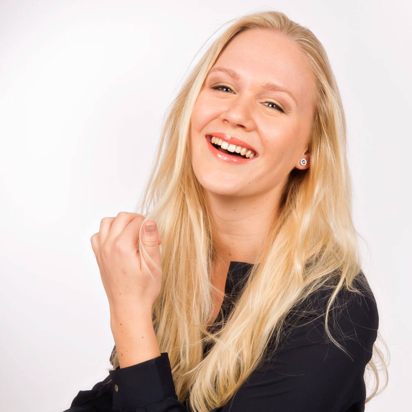 Silver Titanium Grand Bezel 8 mm, Crystal Örhänge