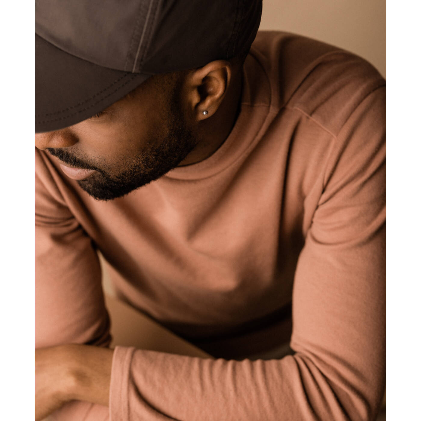 Silver Titanium Ball 4 mm Örhänge