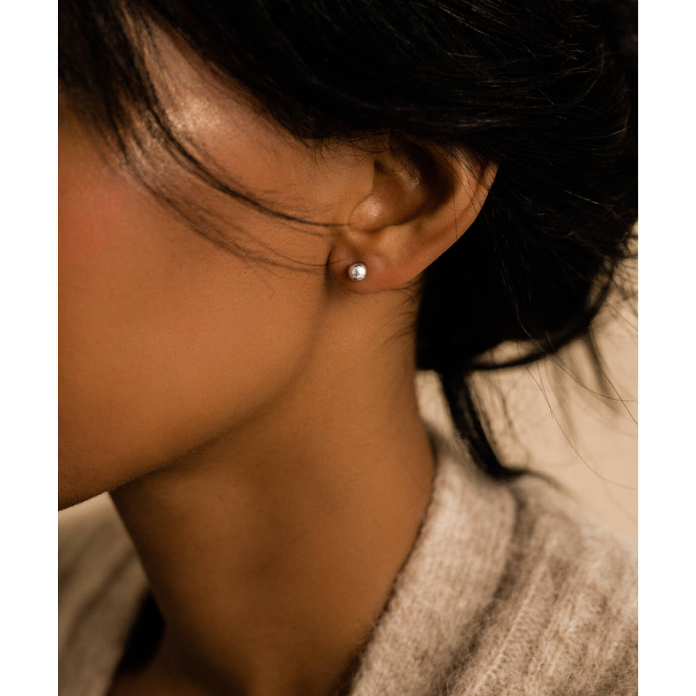 Silver Titanium Ball 5 mm Örhänge