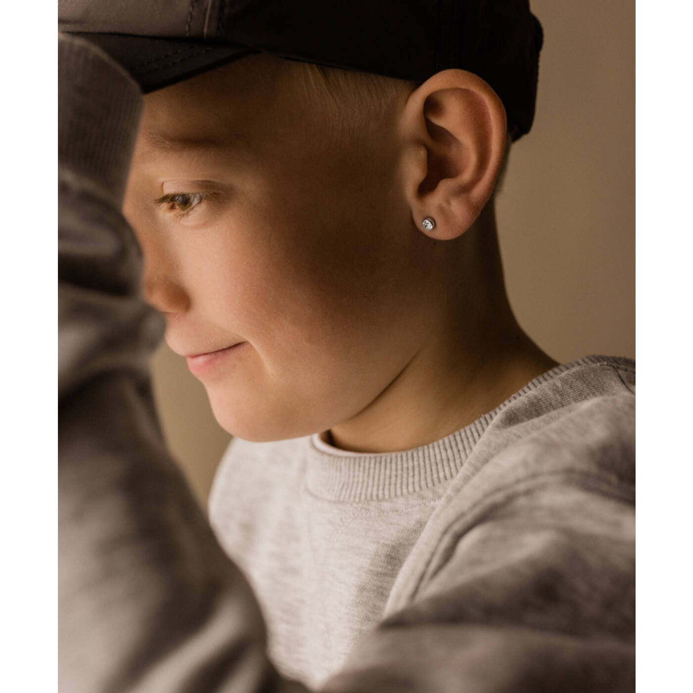 Silver Titanium Bezel 5 mm, Crystal Örhänge