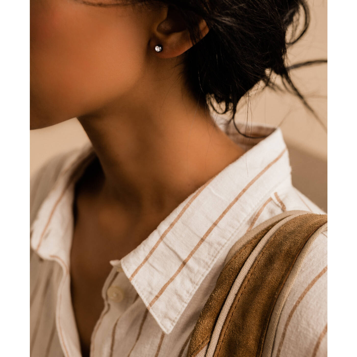 Black Titanium Bezel 5 mm, Crystal Örhänge