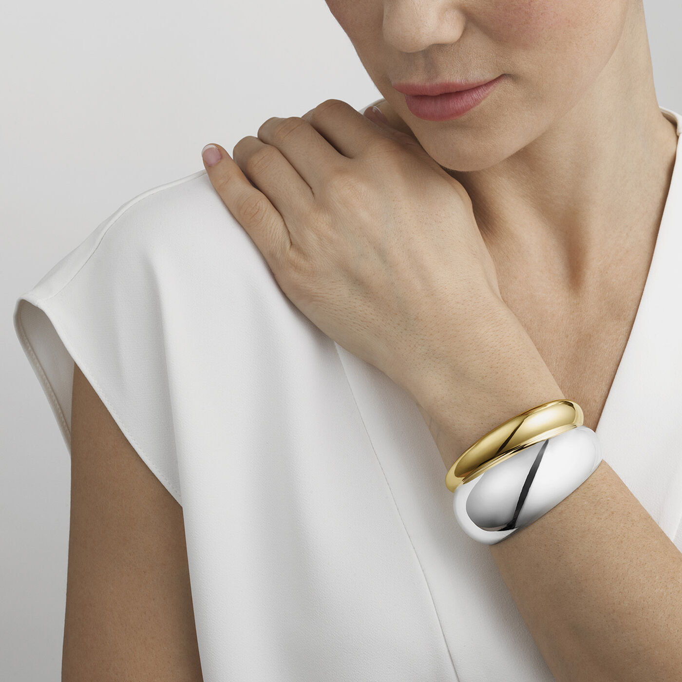 CURVE MEDIUM BANGLE Armband Guld Silver