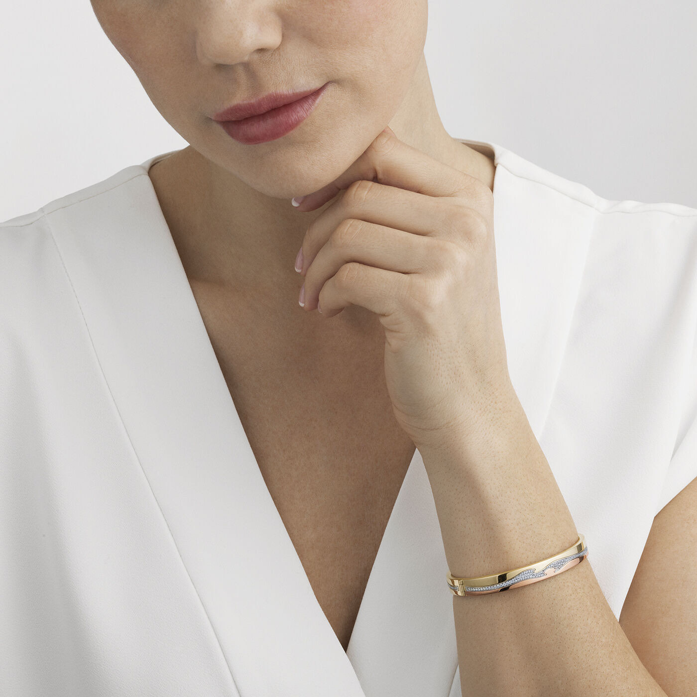 FUSION BANGLE Armband CENTRE PAVÉ 0.75 ct Guld Vitguld Roséguld