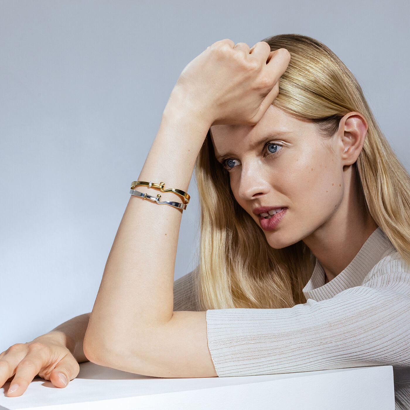 TORUN BANGLE Armband Guld Diamant 0.08 ct Vitguld