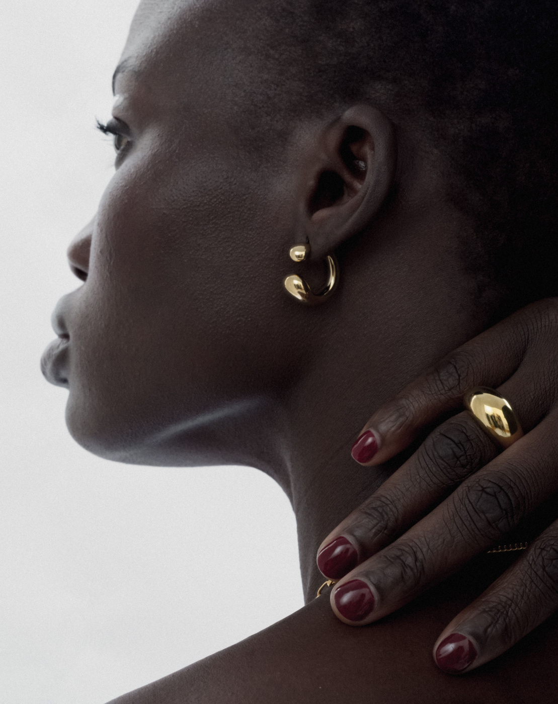 Bolded Drops Earrings Gold