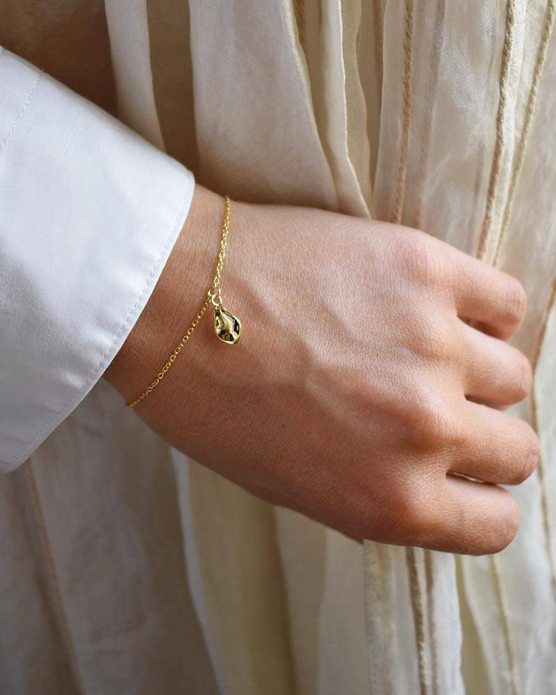 Gaias Grace drop armband guld