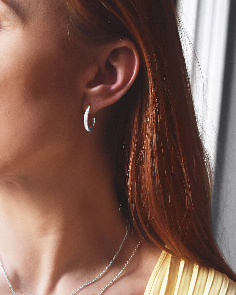 Les Amis hoops matte silver