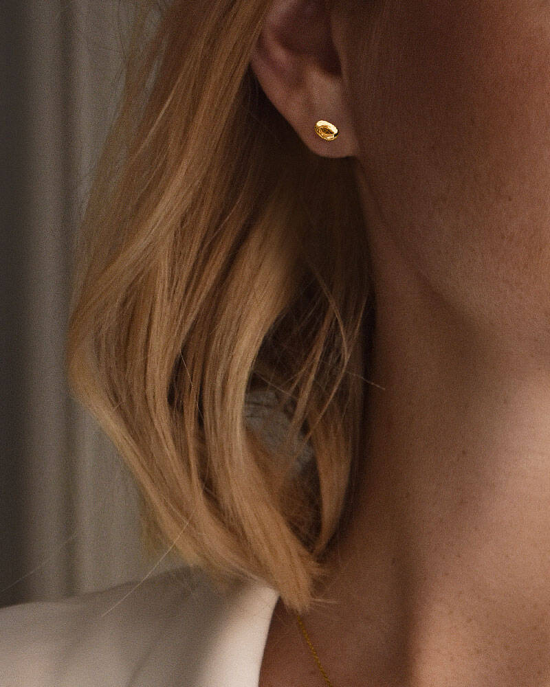 Morning Dew petite örhänge guld