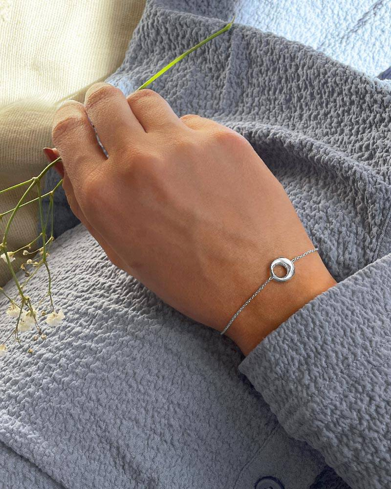 Orbit drop armband silver